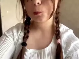MildredGawne's Live Sex Cam Show
