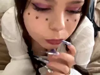 MildredGawne's Live Sex Cam Show