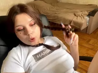 MildredGawne's Live Sex Cam Show