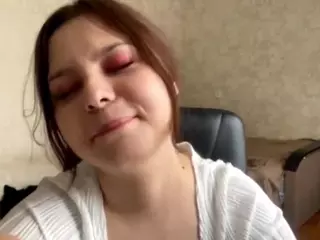 MildredGawne's Live Sex Cam Show