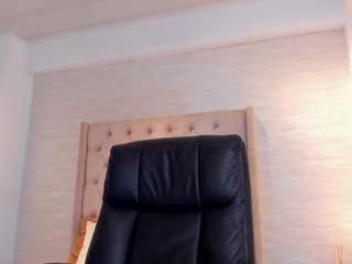 valentinaforerox Live Webcam on CamSoda