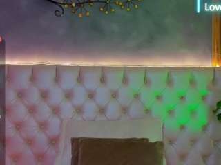 valentinaforerox Live Webcam on CamSoda