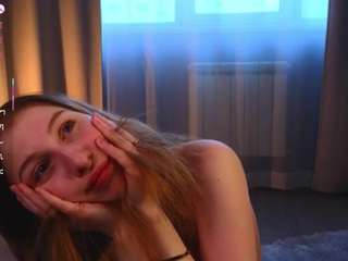 eugeniachubb, female webcam model,  years old, on live webcam