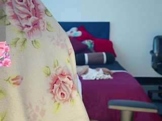 Karlakee's cam show statistics and live stream