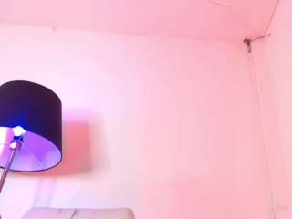 le modèle sabrinaturneer est en webcam porno dans un show sur le site camsoda, il possède les tags suivants: anal toys,average,black hair,dirty talk,drinking,facial piercings,flat chested,green eyes,orgasm,smoking,tattoos,teen 18,young adult,hd
