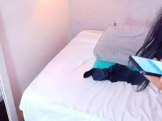 Samantha-loren18's Live Sex Cam Show