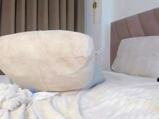 ayablush from CamSoda