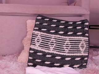 Live webcam model cristalsmiith on Soda Cams