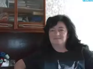 krisshurdlove's Live Sex Cam Show