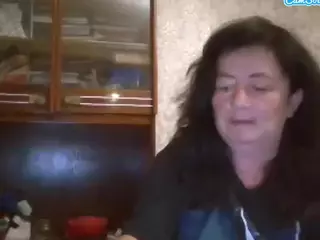 krisshurdlove's Live Sex Cam Show