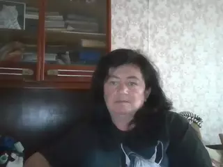 krisshurdlove's Live Sex Cam Show