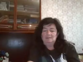 krisshurdlove's Live Sex Cam Show