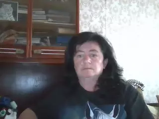 krisshurdlove's Live Sex Cam Show