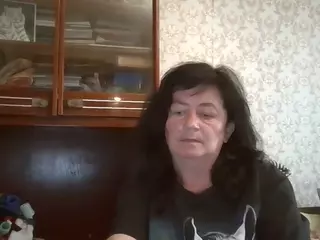 krisshurdlove's Live Sex Cam Show