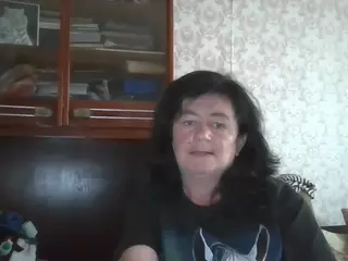 krisshurdlove's Live Sex Cam Show