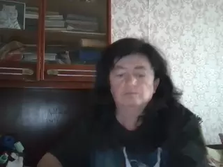 krisshurdlove's Live Sex Cam Show
