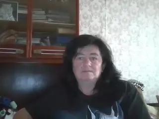 krisshurdlove's Live Sex Cam Show