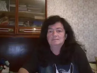 krisshurdlove's Live Sex Cam Show
