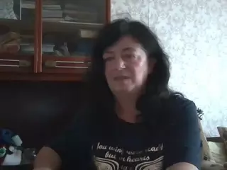 krisshurdlove's Live Sex Cam Show