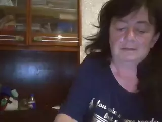 krisshurdlove's Live Sex Cam Show