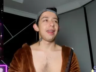 AlecAndrews's Live Sex Cam Show