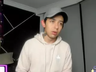 AlecAndrews's Live Sex Cam Show