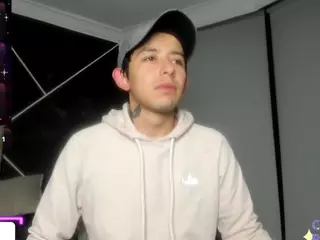 AlecAndrews's Live Sex Cam Show