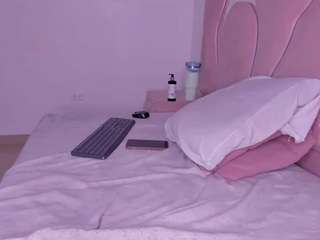 le modèle ambarasm est en webcam porno dans un show sur le site camsoda, il possède les tags suivants: ahegao,orgasm,lovense,anal,moaning,naked,natural,no drinking,no smoking,sexy,jerk off,shaved pussy,spank,striptease,swallow,tattoos,toys,twerk,wet,lingerie