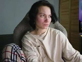 esajukyy's CamSoda show and profile