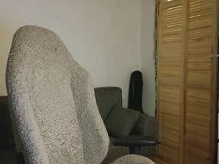 esajukyy's CamSoda show and profile