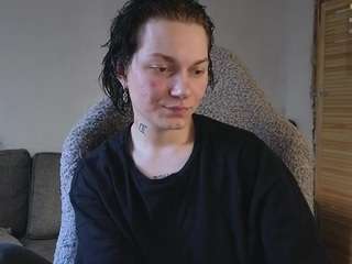 esajukyy live cam profile