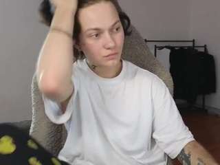 esajukyy live webcam show
