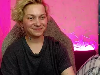 esajukyy's Live Sex Cam Show