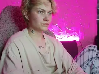 esajukyy's Live Sex Cam Show