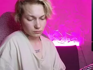 esajukyy's Live Sex Cam Show