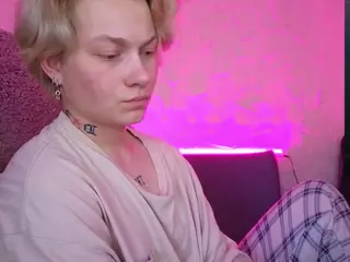 esajukyy's Live Sex Cam Show