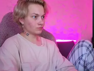 esajukyy's Live Sex Cam Show