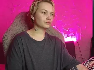 esajukyy's Live Sex Cam Show