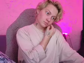 esajukyy's Live Sex Cam Show