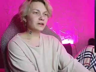 esajukyy's Live Sex Cam Show