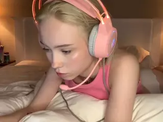EsmaCorby's Live Sex Cam Show