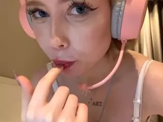 EsmaCorby's Live Sex Cam Show