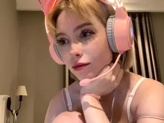 EsmaCorby's Live Sex Cam Show