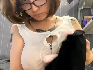 Tanya's Live Sex Cam Show