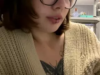 Tanya's Live Sex Cam Show