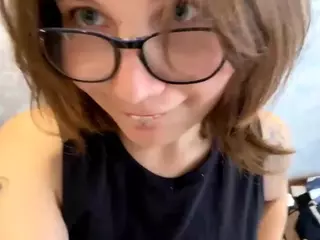 Tanya's Live Sex Cam Show
