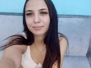 lorabrickell Live Webcam on CamSoda