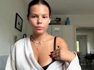 Mia
