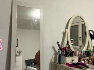 quennacurrington webcam