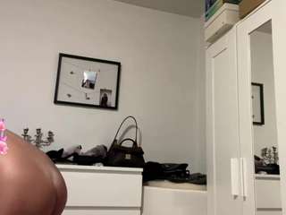 quennacurrington webcam